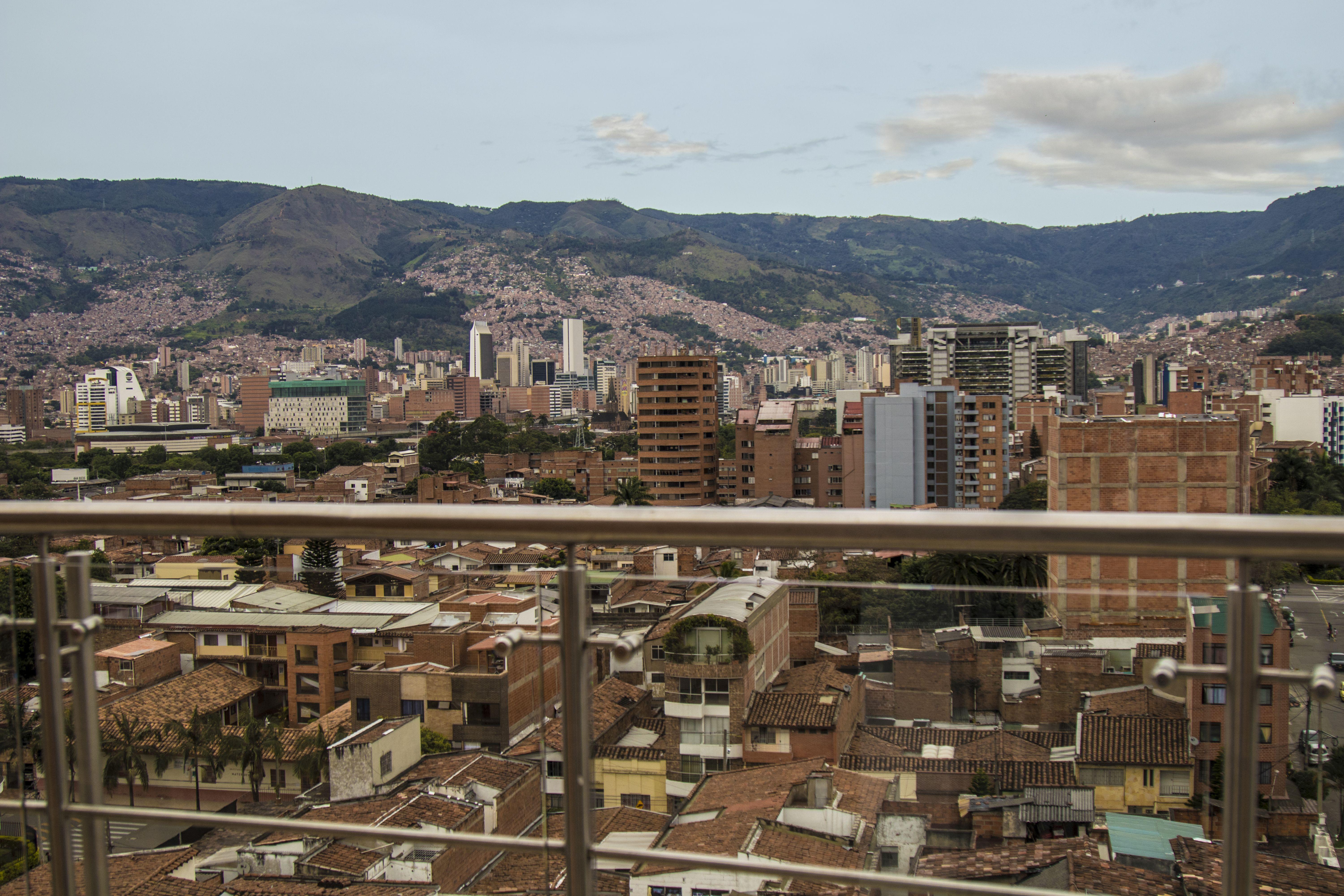 El Porton De San Joaquin Hotel Medellin Exterior photo